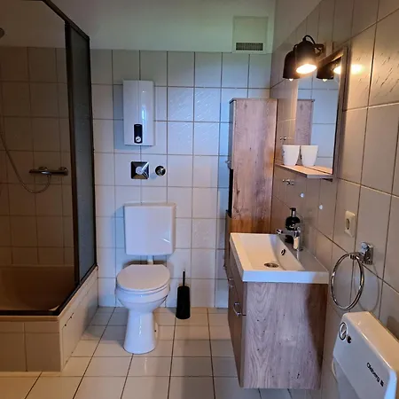 Neuastenberg Apartamento *